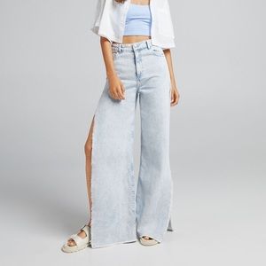 Bershka Straight fit jeans with vents